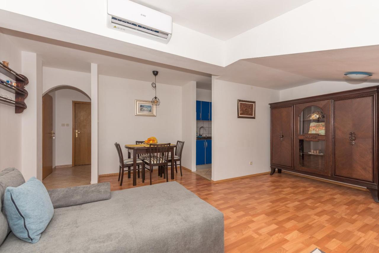 Apartments Zoka Макарська Екстер'єр фото