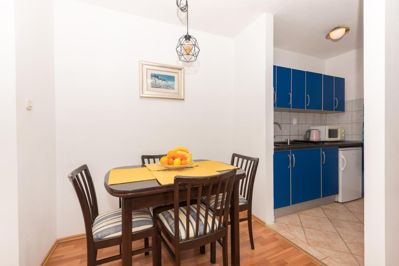 Apartments Zoka Макарська Екстер'єр фото